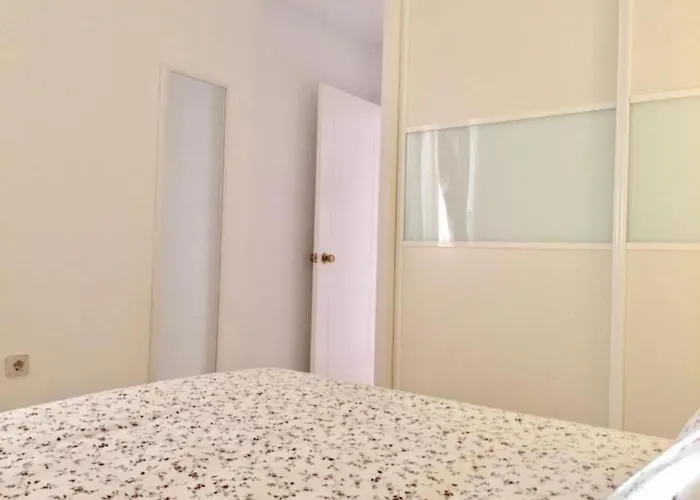 Apartamento Schoene Mit Sonnenterrasse Und Meerblick By Interhome